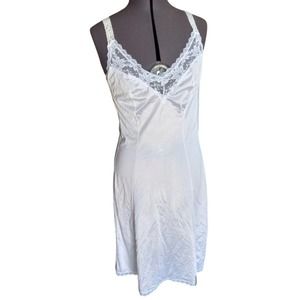 Maidenform intimates & sleepwear full slip, 36